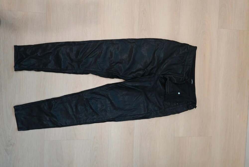 Express Skinny High Rise Pants Size 2 Black Faux Leather